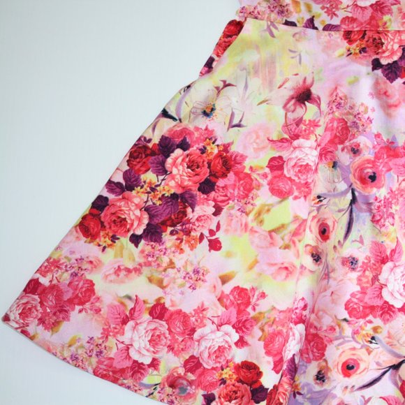 Triple Flip Boutique Girl's Miss Behave Floral Dress size Small 8 9 10 - Picture 3 of 5